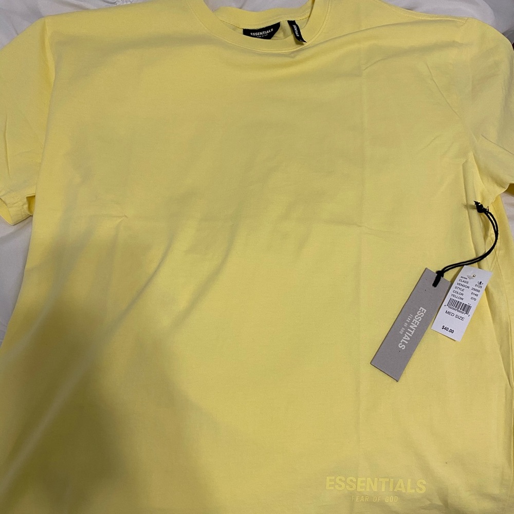 fear of god- essentials tshirt